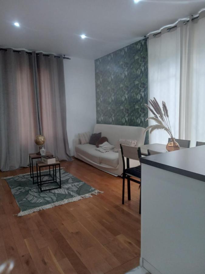 Joli Appartement De Vacances Ecouen Luaran gambar
