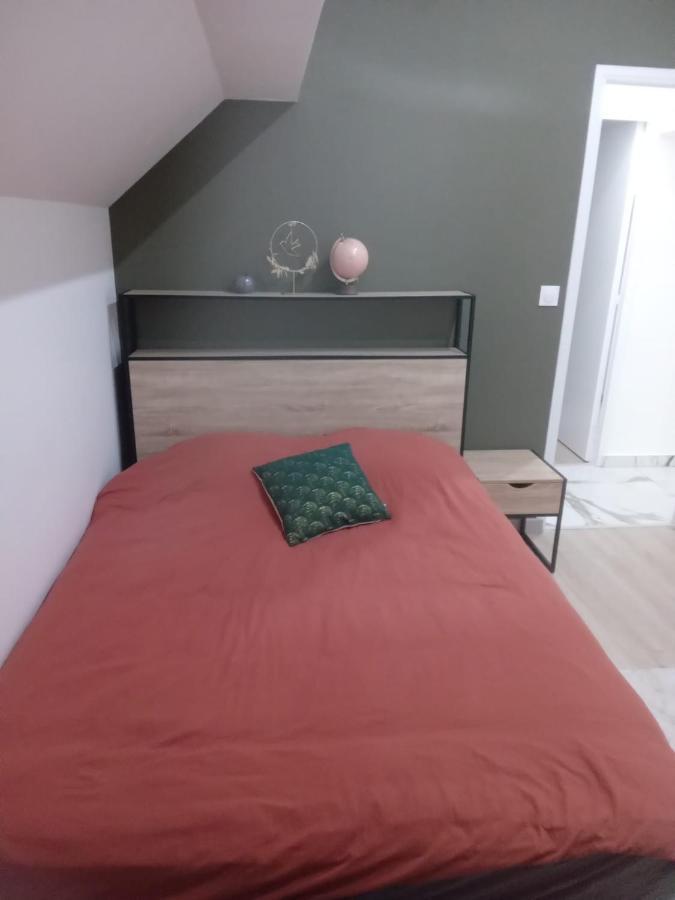 Joli Appartement De Vacances Ecouen Luaran gambar